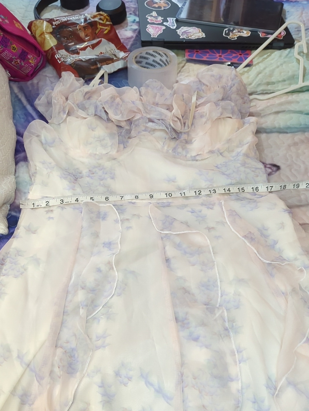 Size M Elegant Off-Shoulder Floral Maxi Dress with Ruffle Hem - Picture 15 of 16